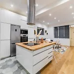 Appartement Lumineux Vaugirard A Paris 15 - 4P