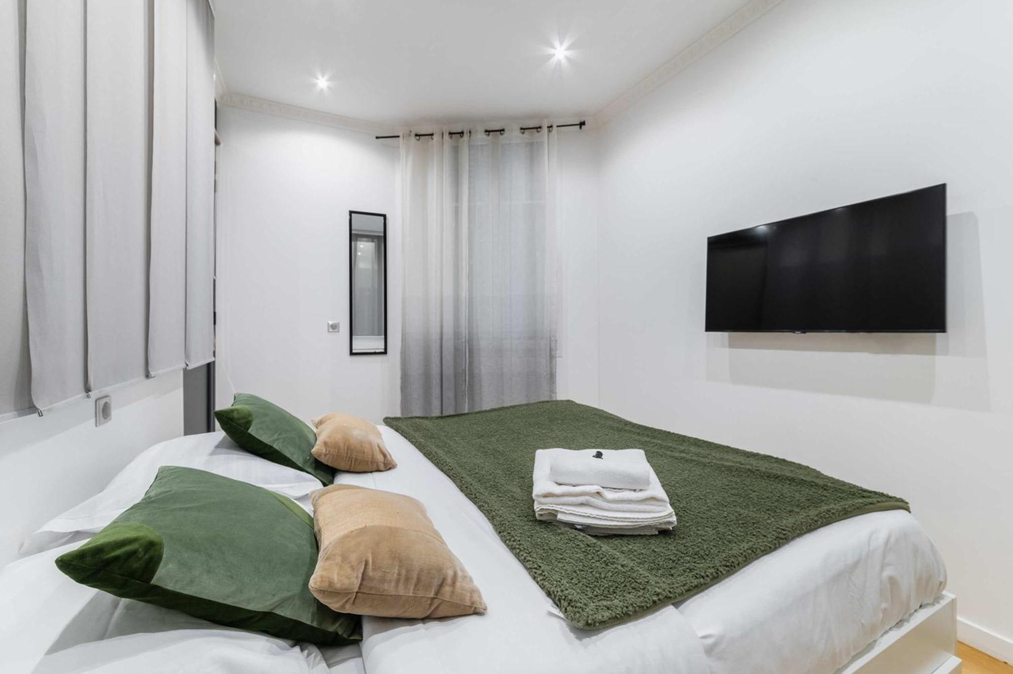 Apartment Lumineux Vaugirard A 15 - 4p Paris